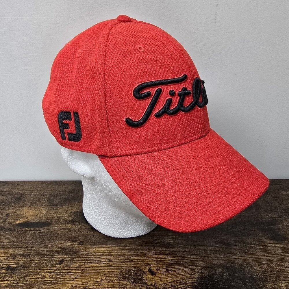 Titleist Golf Hat FJ Footjoy Pro V1 Fitted AFlex Size L/XL Ref Black Embroidered